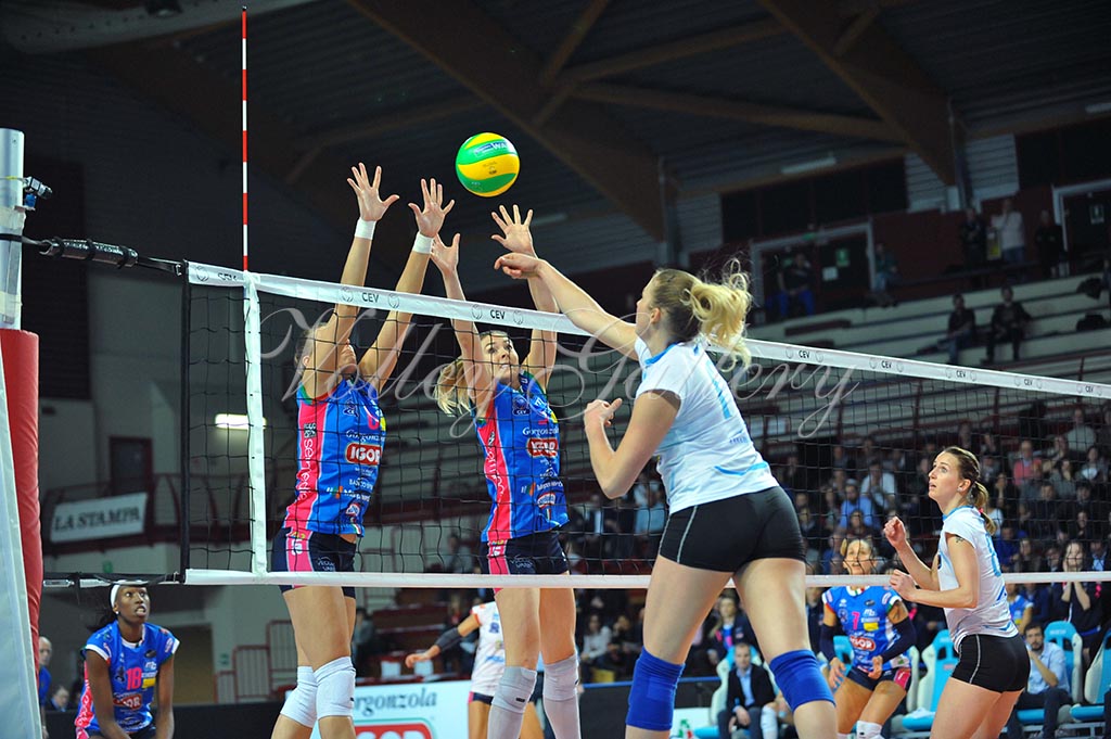 Igor NO-Agel Prostejov (21)